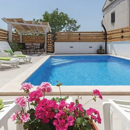 Holiday home Denis *