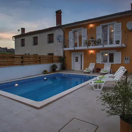 Ferienhaus Denis Peruški